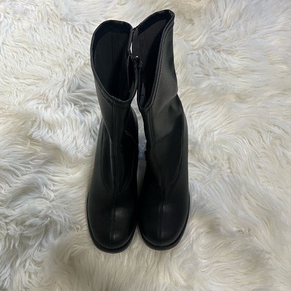 Black Women's Platform Boots - Picture 8 of 10